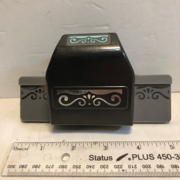 EK Success Border Paper Punch craft  swirl - Picture 4 of 8